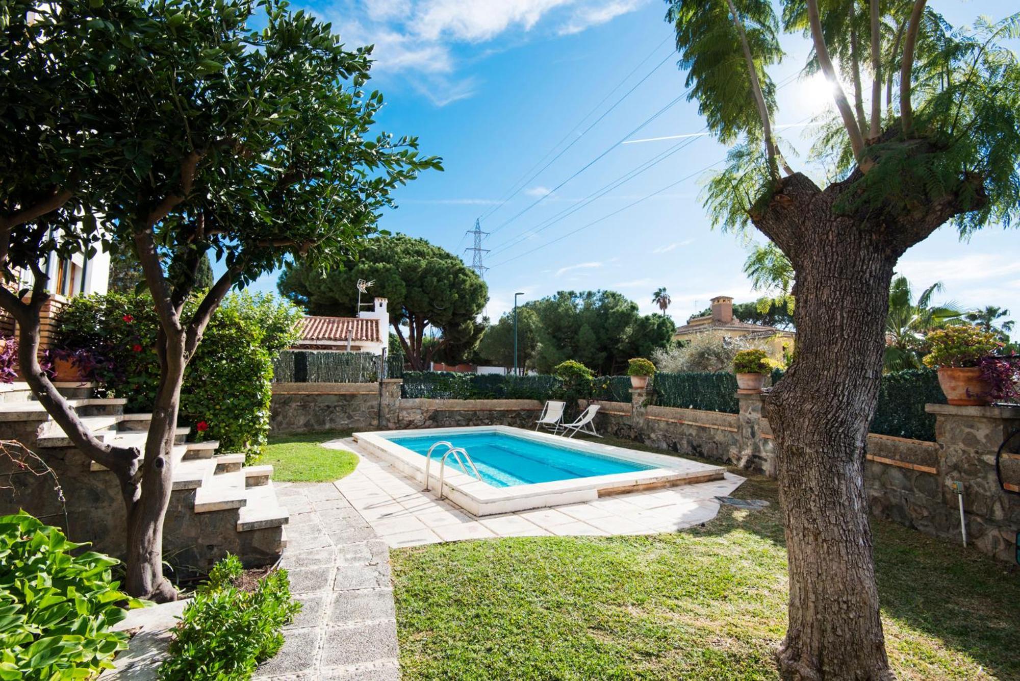 Queen Of The Ocean Villa: Stately Style House With Pool Malaga Bagian luar foto