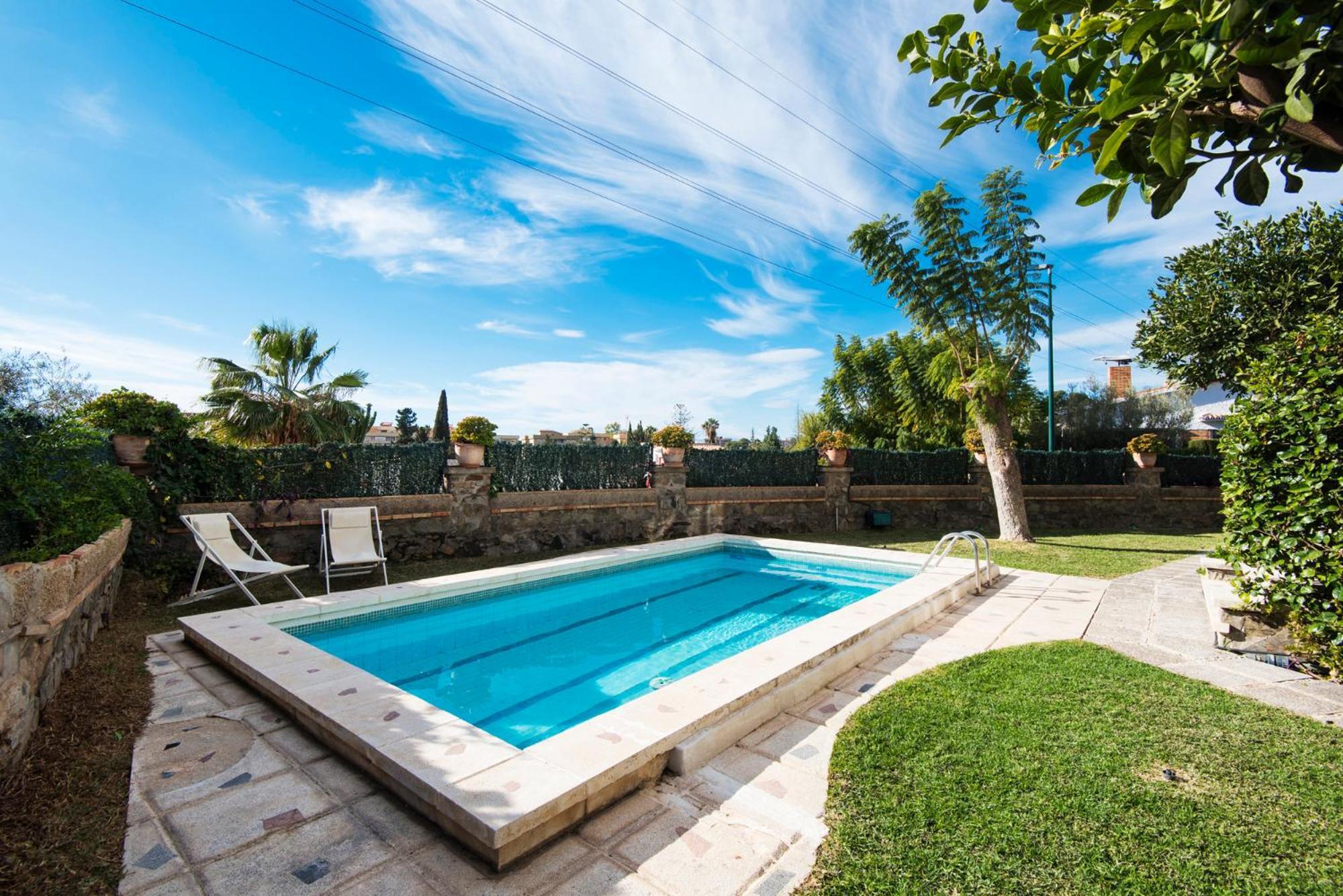 Queen Of The Ocean Villa: Stately Style House With Pool Malaga Bagian luar foto