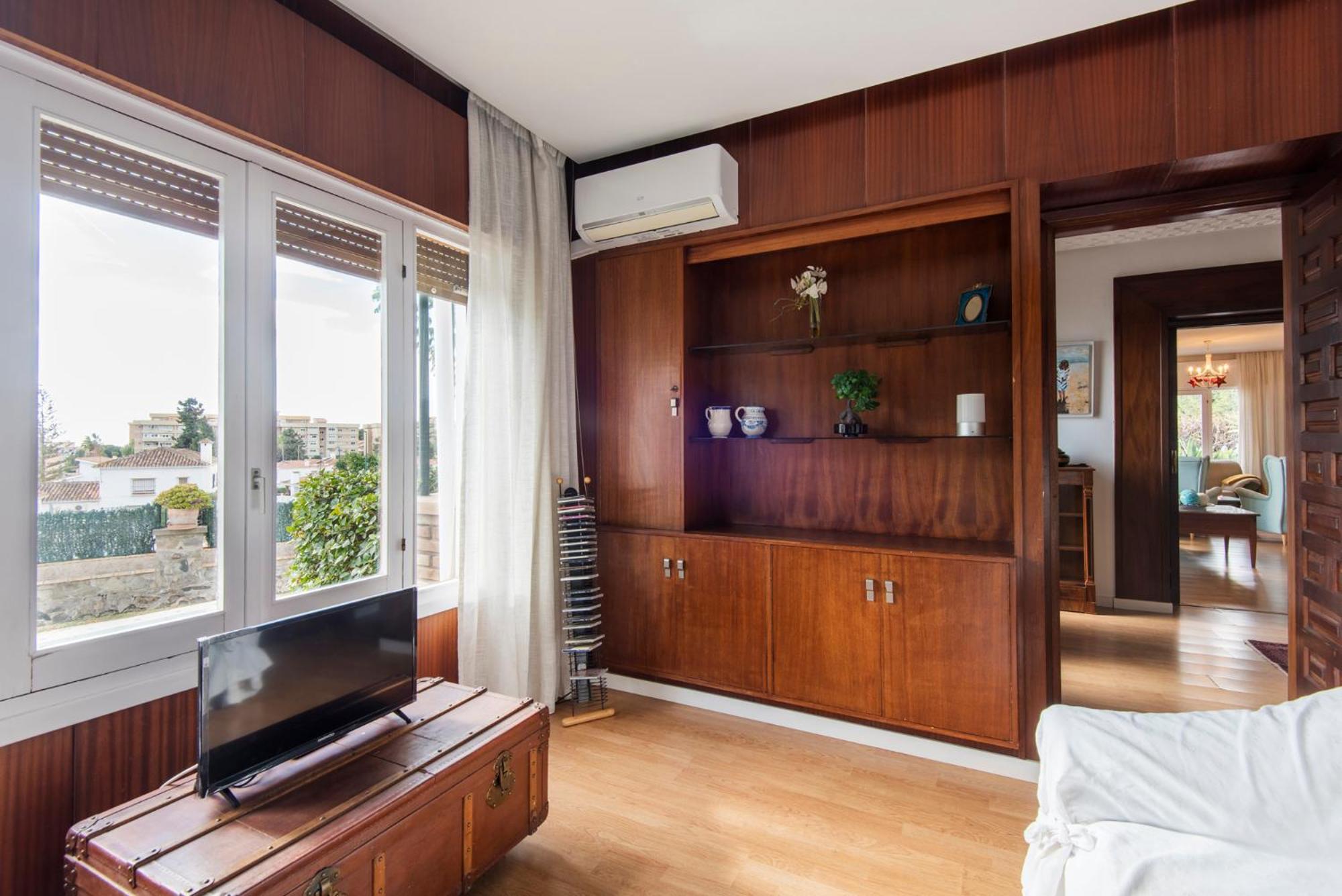 Queen Of The Ocean Villa: Stately Style House With Pool Malaga Bagian luar foto