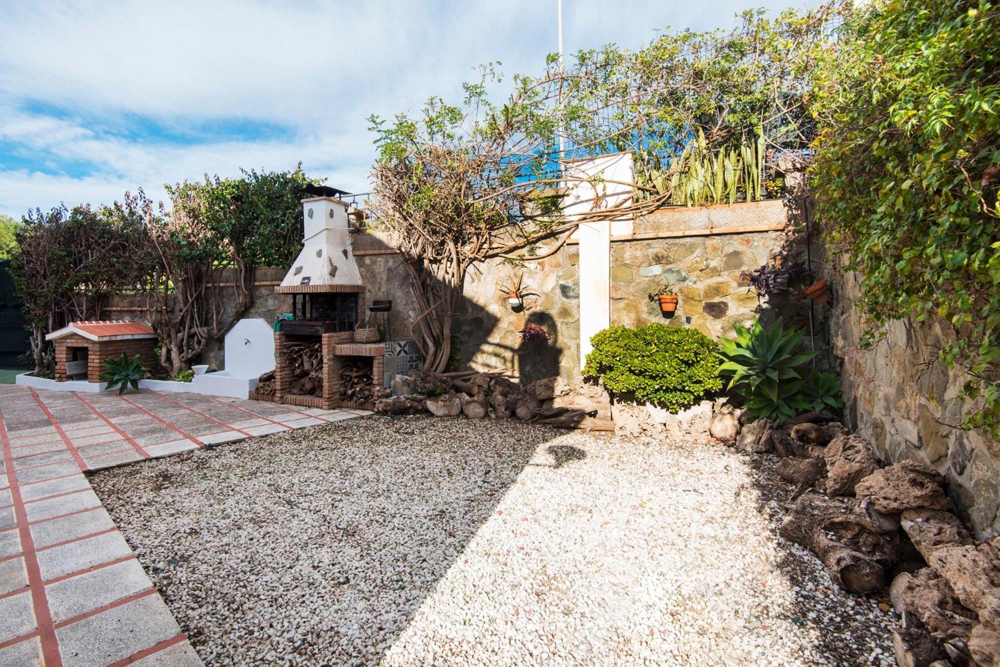 Queen Of The Ocean Villa: Stately Style House With Pool Malaga Bagian luar foto