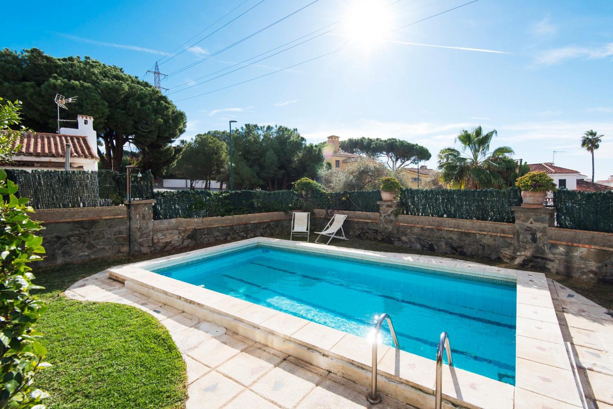 Queen Of The Ocean Villa: Stately Style House With Pool Malaga Bagian luar foto