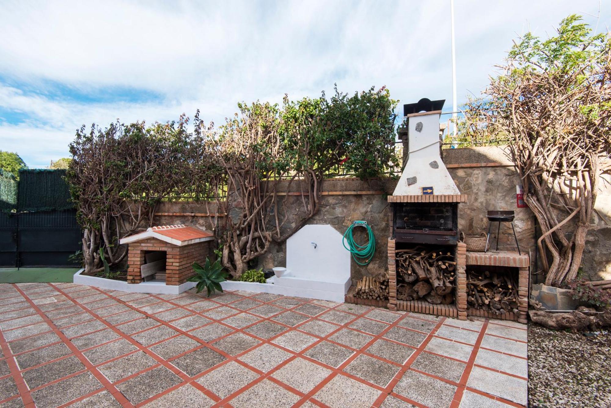 Queen Of The Ocean Villa: Stately Style House With Pool Malaga Bagian luar foto