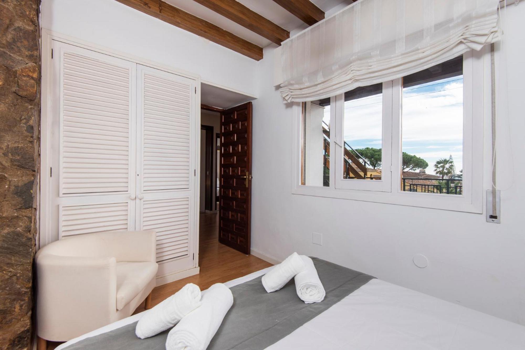 Queen Of The Ocean Villa: Stately Style House With Pool Malaga Bagian luar foto