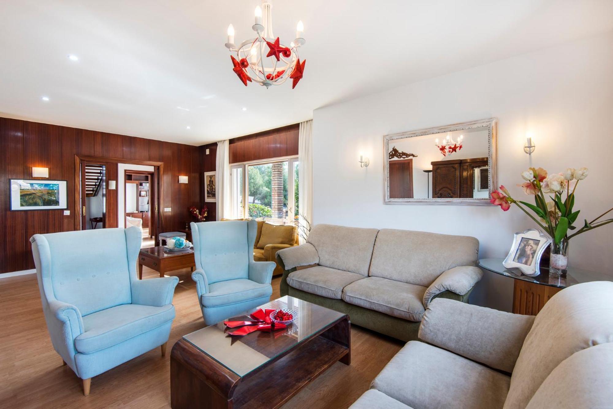Queen Of The Ocean Villa: Stately Style House With Pool Malaga Bagian luar foto