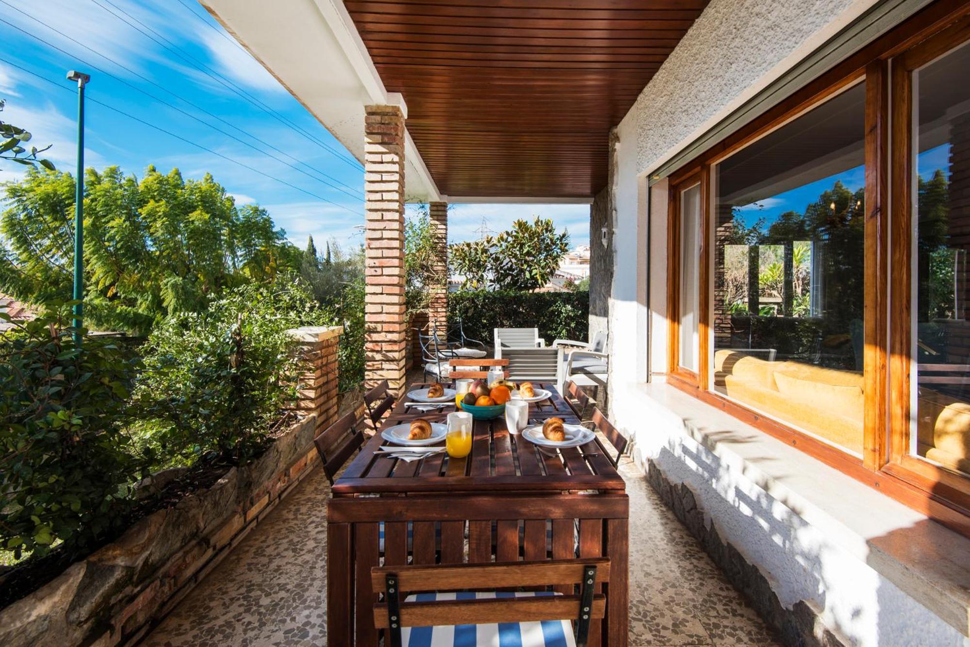 Queen Of The Ocean Villa: Stately Style House With Pool Malaga Bagian luar foto