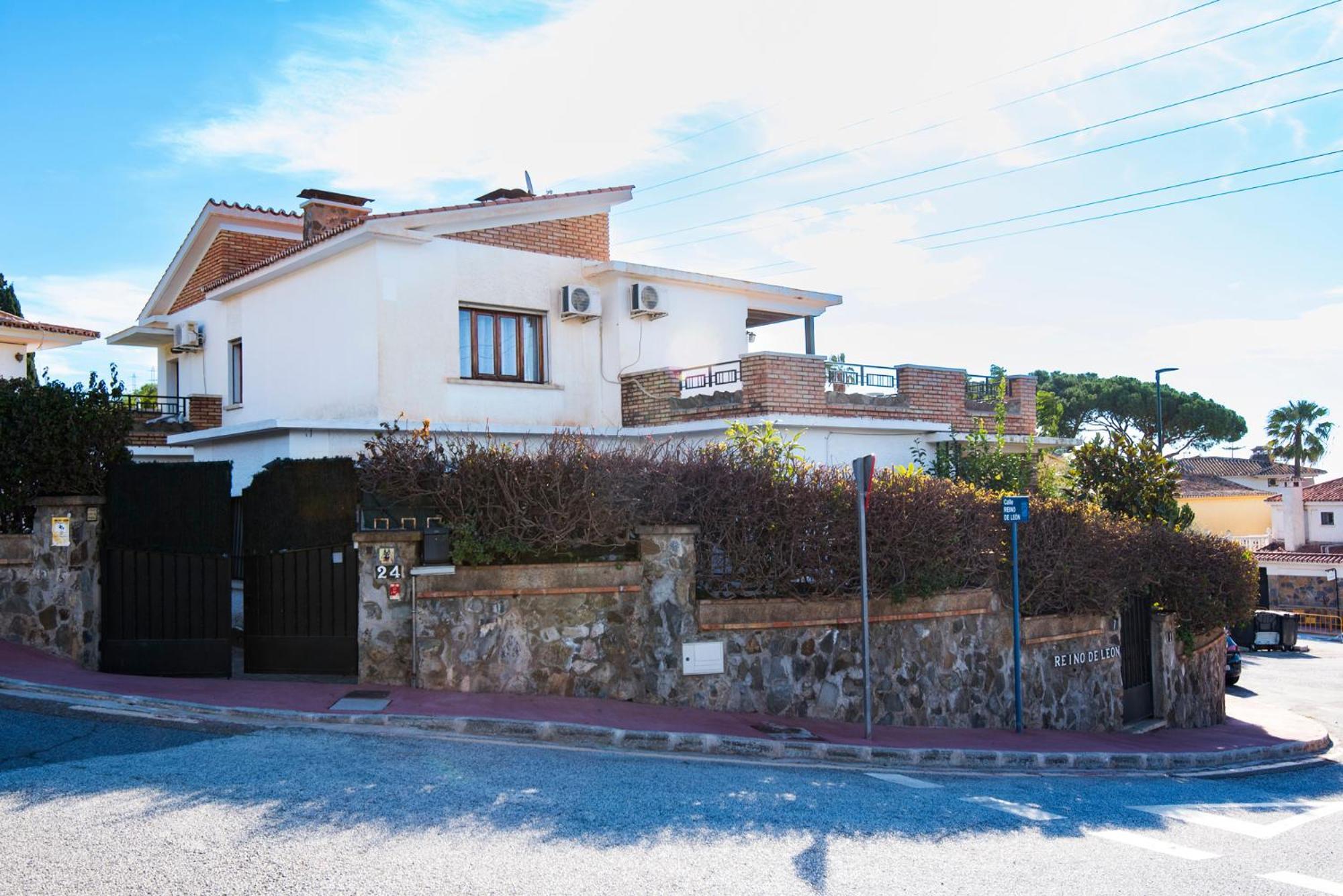 Queen Of The Ocean Villa: Stately Style House With Pool Malaga Bagian luar foto